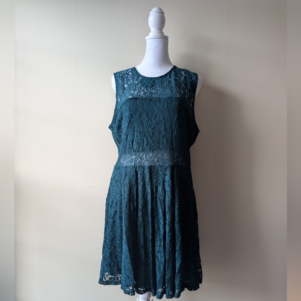Lulu's Women's Green Lace Mini Dress